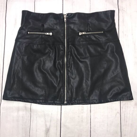 Fashion Nova Money Moves Moto Skirt-Black-2X - Picture 3 of 6